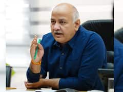 Delhi News: दिल्ली के डिप्टी सीएम मनीष सिसोदिया को सौंपा गया स्वास्थ्य विभाग, ED की कस्टडी में हैं सत्येंद्र जैन