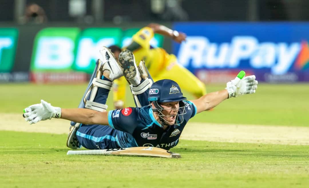 IPL 2022: Guiarat Titans on top in IPL point table after end of 3oth match of tournament IPL 2022: પોઈન્ટ ટેબલમાં ગુજરાત ટાઈટન્સ ટોચ પર, ઓરેન્જ અને પર્પલ કેપ પર રાજસ્થાનના ખેલાડીઓનો દબદબો