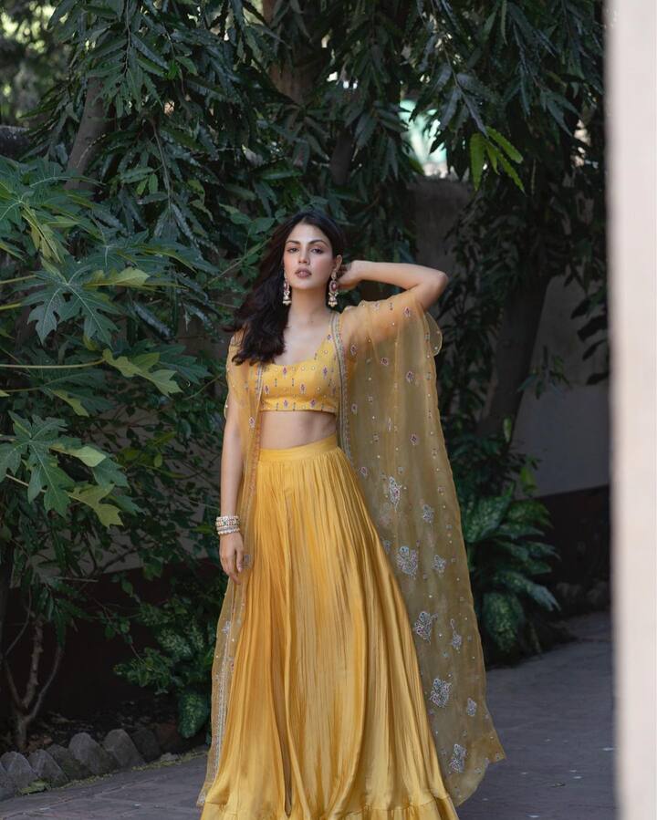 वर्क फ्रंटवर, रिया शेवटची 'चेहरे'मध्ये अमिताभ बच्चन आणि इमरान हाश्मीसोबत दिसली होती.(photo:rhea_chakraborty/ig)