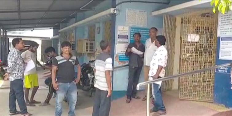 Purba Burdwan : Allegation of black market with blood at Katwa sub-divisional hospital Katwa : এক ইউনিটের দাম ৫ হাজার টাকা ! রক্তের কালোবাজারির অভিযোগ কাটোয়া মহকুমা হাসপাতালে