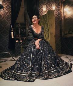 करिश्मा कपूर के एथनिक लुक को टक्कर देना आसान नहीं, देख लीजिए लोलो का शानदार ड्रेसिंग सेंस