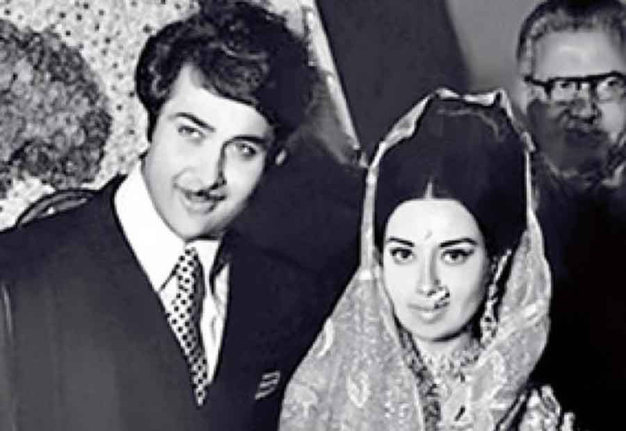 रणधीर कपूर-बबीता लव स्टोरीः छिपते छिपाते दोनों ने 2 साल तक किया एक दूसरे को डेट, फिर ऐसे राज कपूर ने पकड़ा था दोनों का इश्क!