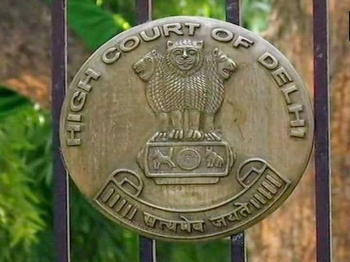Delhi HC Issues Notice To Centre Challenging Validity Of Waqf Act 1995 Delhi HC Issues Notice To Centre On Plea Challenging Validity Of Waqf Act 1995