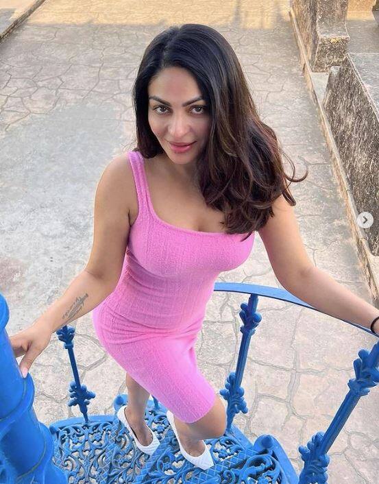 ਪੰਜਾਬੀ ਅਭਿਨੇਤਰੀ ਨੀਰੂ ਬਾਜਵਾ ਦੀਆਂ ਤਸਵੀਰਾਂ ਹੋਈਆਂ ਸੋਸ਼ਲ ਮੀਡੀਆ 'ਤੇ ਵਾਇਰਲ