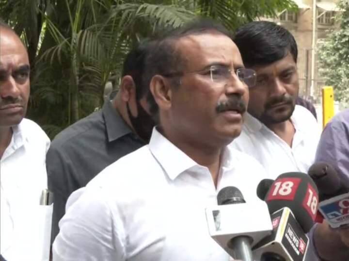 maharashtra health misniter rajesh tope review rising corona case in the state said this Maharashtra Corona Update: महाराष्ट्र में बढ़ते कोरोना मामलों के बीच सरकार अलर्ट, राज्य के स्वास्थ्य मंत्री ने कही ये बात