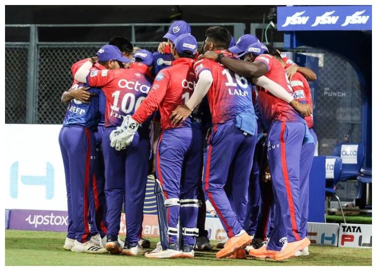 IPL 2022 Delhi Capitals Foreign Players test corona positive before match DC vs PBKS IPL 2022: पंजाब के खिलाफ मैच से ठीक पहले दिल्ली को लगा बड़ा झटका, एक और खिलाड़ी कोरोना पॉजिटिव