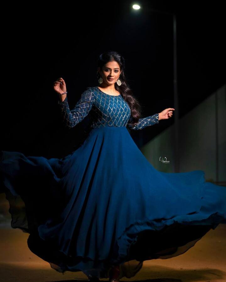 ప్రియమణి (Image courtesy - @ Priyamani/Instagram)