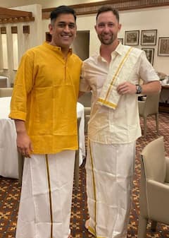 ડેવોન કોનવેની પ્રી-વેડિંગ પાર્ટીમાં છવાયો ધોની, ચેન્નઇના અન્ય ખેલાડીઓએ પણ પહેરી ધોતી