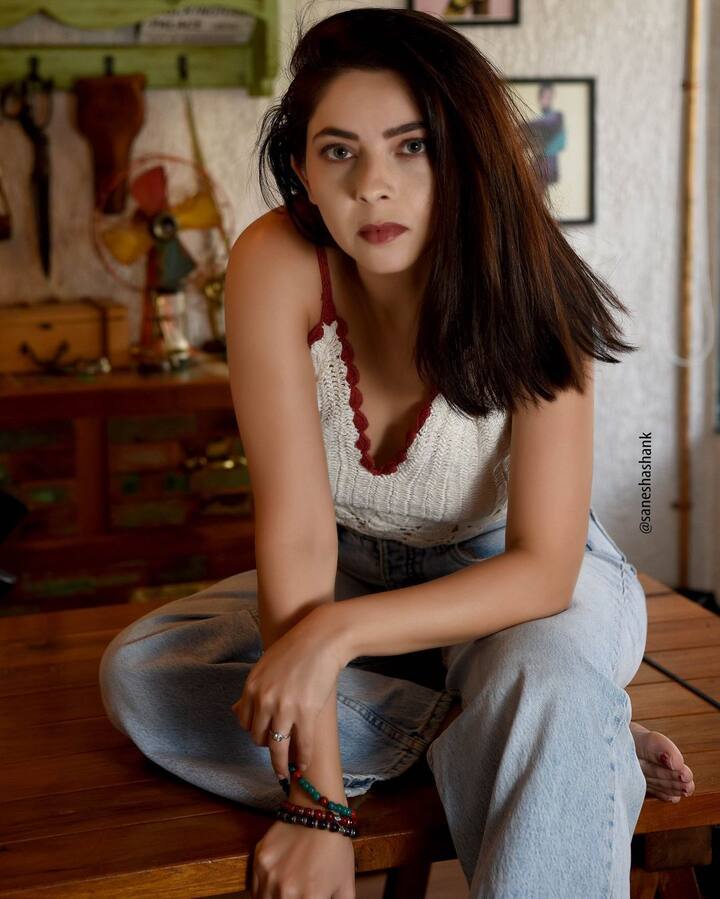 सोनालीचा हा समर कॅज्युअल लूक सध्या व्हायरल होतोय.(फोटो : /sonalee18588/ig)