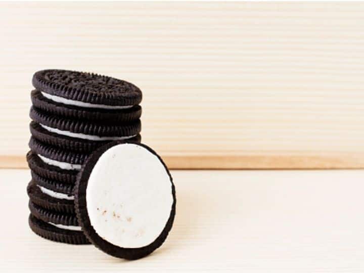 Do You Know Why Oreo Biscuit Cream Sticks To One Wafer When Twisted Apart? ‘Oreometer’ Can Answer Do You Know Why Oreo Biscuit Cream Sticks To One Wafer When Twisted Apart? ‘Oreometer’ Can Answer