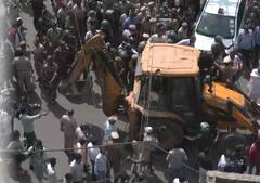 Jahangirpuri Demolition Drive : जहांगीरपुरी भागात अवैध बांधकामांवर बुल्डोझर