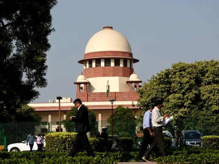 SC Orders NDMC To Halt Demolition Drive In Delhi’s Jahangirpuri, To Hear Matter Tomorrow SC Orders NDMC To Halt Demolition Drive In Delhi’s Jahangirpuri, To Hear Matter Tomorrow