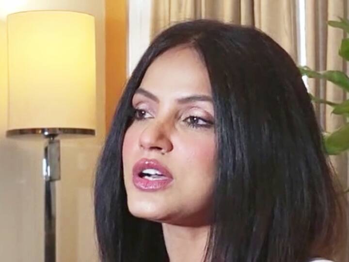 Neetu Chandra action will be seen on screen Bihar first heroine who got lead role in Hollywood film स्क्रीन पर दिखेगा नीतू चंद्रा का एक्शन, बिहार की पहली हिरोइन जिसे हॉलीवुड फिल्म में मिला लीड रोल, पढ़ें क्या कहा