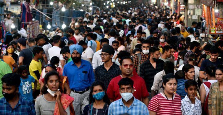 Mandatory face mask-wearing, Rs 500 fine on cards: Sources Mandatory Face Mask-Wearing: টানা ৩দিন ৫০০-র বেশি সংক্রমণ, মাস্ক না পরলে ফের জরিমানার পথে এই শহর