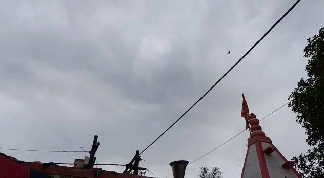 Gujarat Unseasonal Rain : clowdy atmoshfere in state, some place light rain found ગુજરાતના વાતાવરણમાં પલટોઃ ક્યાંક વાદળછાયું વાતાવરણ છવાયું, કેટલીક જગ્યાએ છાંટા પડ્યા