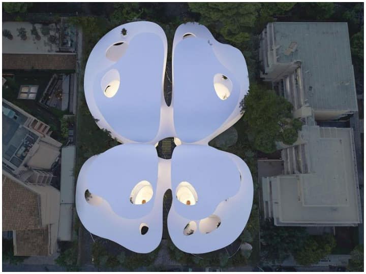 ग्रीस में बिक रहा तितली के आकार में बना अनोखा घर, कीमत जानकर उड़ जाएंगे होश Unique house built in shape of a butterfly on sale in Greece ग्रीस में बिक रहा तितली के आकार में बना अनोखा घर, कीमत जानकर उड़ जाएंगे होश