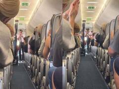 Viral Video: फेस मास्क अब नहीं रहा अनिवार्य...पायलट की इस घोषणा के साथ ही यात्रियों ने मनाया जश्न