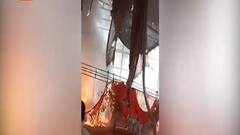 Jhansi: शादी से कुछ घंटे पहले मैरिज गार्डन में लगी आग,शादी का मंडप जलकर खाक |Hindi News