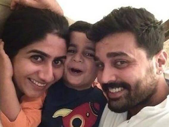 दिनेश कार्तिक को पहली वाइफ से मिला था धोखा, दूसरी ने संवार दी जिंदगी, ऐसी रही है इनकी पर्सनल लाइफ