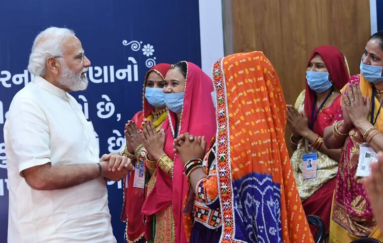 PM Modi Gujarat Visit: Know what is the specialty of Kankrej cow and mehsani buffalos PM Modi Gujarat Visit: પીએમ મોદીએ દિયોદરમાં બનાસડેરીના લોકાર્પણ પ્રસંગે ઉલ્લેખ કરેલી કાંકરેજ ગાય  અને મહેસાણી ભેંસની શું છે ખાસિયત ?