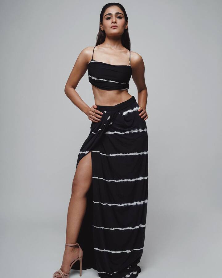 शालिनी पांडे मूल रूप से मध्य प्रदेश की जबलपुर की रहने वाली हैं. एक्ट्रेस का जन्म 1993 में 23 सितंबर को हुआ था. एक्ट्रेस ने जबलपुर के ही क्राइस्ट चर्च गर्ल्स हाइयर सेकेंडरी स्कूल से स्टडी की है.