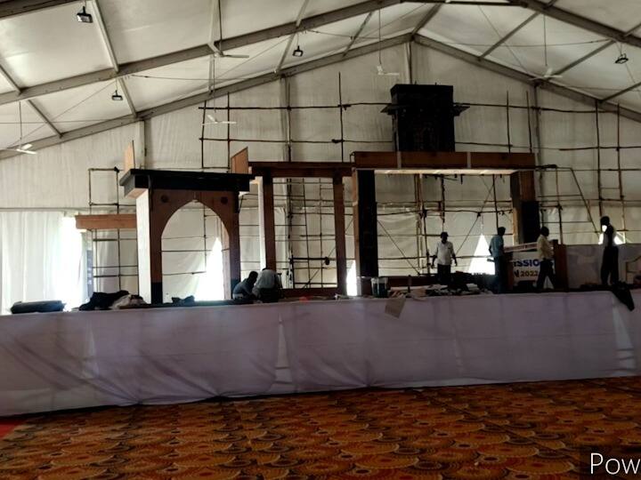 साहित्य संमेलनासाठी 350 साहित्यिकांसह 1000 निमंत्रित येणार आहेत. त्यांच्या निवासासाठी उदगीर 140 बिदर 30 आणि लातूर 40 रूमची सोय करण्यात आली आहे. तसेच उदगीर शहरातील विविध महाविद्यालयात रूमची व्यवस्था करण्यात आली आहे.