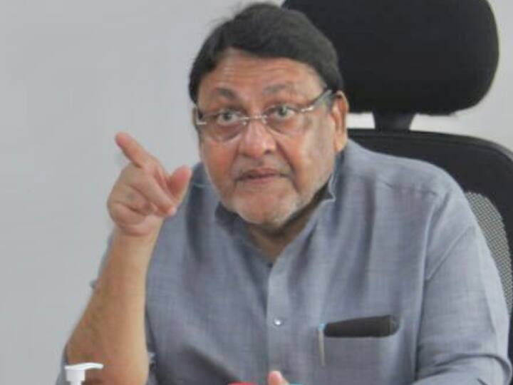 Money Laundering Case: ईडी ने नवाब मलिक पर कसा शिकंजा, दाऊद से जुड़ी संपत्ति के मामले में आरोपपत्र दाखिल Money laundering case ED submits around 5000 page charge sheet against Nawab Malik Money Laundering Case: ईडी ने नवाब मलिक पर कसा शिकंजा, दाऊद से जुड़ी संपत्ति के मामले में आरोपपत्र दाखिल