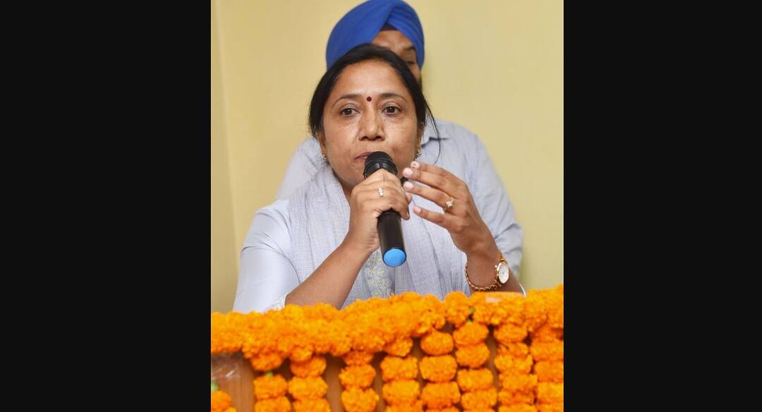 Dr. Baljit Kaur launches e-portal for Post Matric Scholarship ਡਾ. ਬਲਜੀਤ ਕੌਰ ਨੇ ਪੋਸਟ ਮੈਟ੍ਰਿਕ ਸਕਾਲਰਸ਼ਿਪ ਲਈ ਈ-ਪੋਰਟਲ ਕੀਤਾ ਲਾਂਚ, ਬੋਲੇ ਬਰਾਬਰੀ ਵਾਲਾ ਸਮਾਜ ਸਿਰਜਣ ਲਈ ਸਿੱਖਿਆ ਅਹਿਮ ਸਾਧਨ
