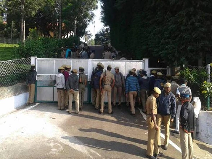 Tamil Nadu Police Grill VK Sasikala Over Kodanad Heist-Cum-Murder Case
