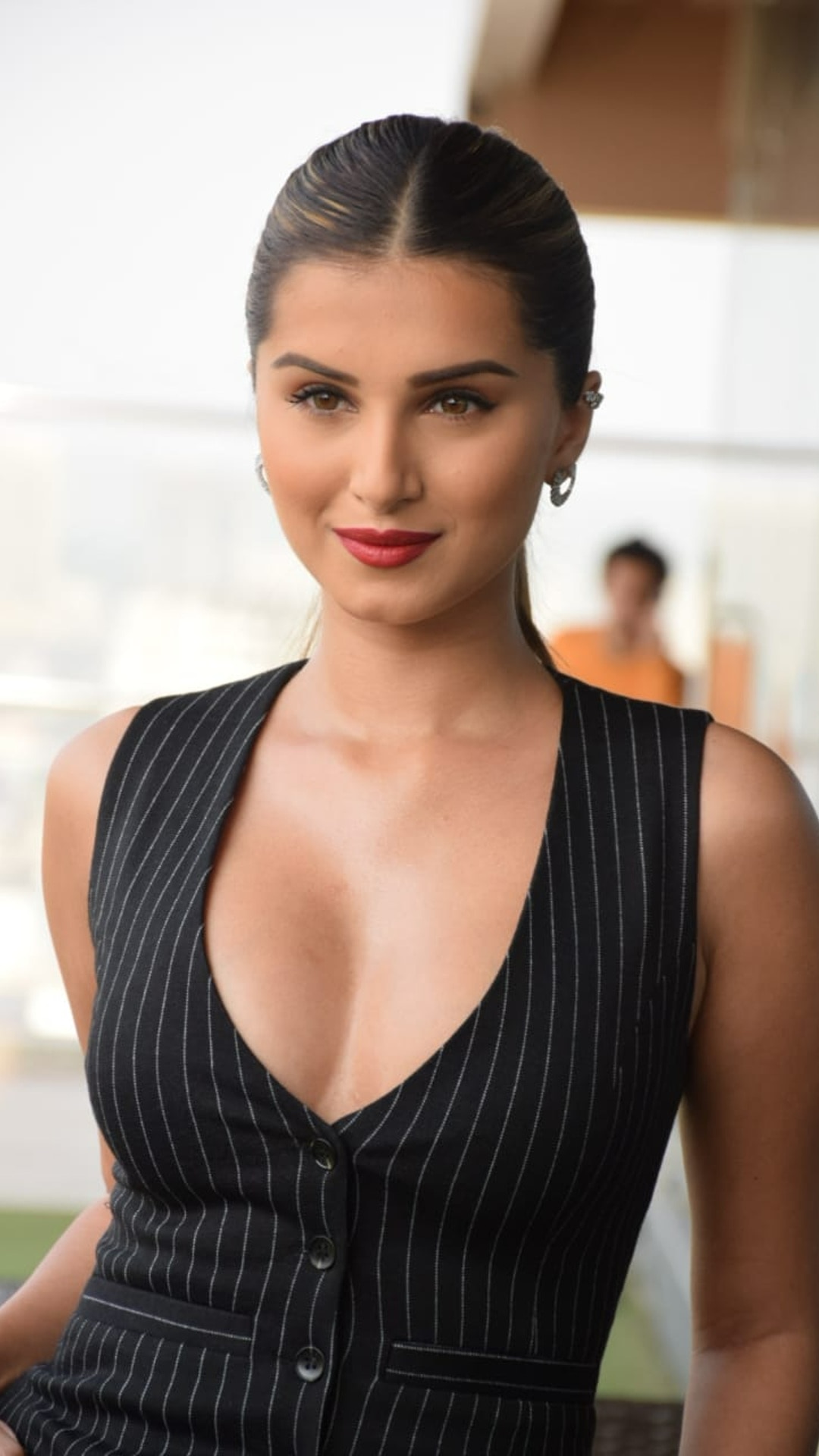 Tara Sutaria Aces Sexy & Swag In Black Pantsuit