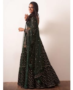 PV Sindhu: స్టార్ బ్యాడ్మింటన్ ప్లేయర్ సాంప్రదాయపు లుక్స్