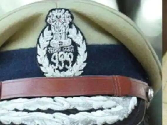 Maharashtra News: 12 घंटे के भीतर 5 IPS अधिकारियों के तबादले पर लगी रोक, जानिए क्या है पूरा मामला? Maharashtra News: 12 घंटे के भीतर 5 IPS अधिकारियों के तबादले पर लगी रोक, जानिए क्या है पूरा मामला?