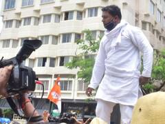 Jahangirpuri Violence: दिल्ली के जहांगीरपुरी में बुलडोजर कार्यवाई के खिलाफ यूथ कांग्रेस का प्रदर्शन, केंद्रीय मंत्री हरदीप पुरी के आवास का करेंगे घेराव