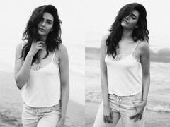 बिखरी जुल्फें...नशीली आंखें...कहीं खोई-खोई सी नज़र आईं करिश्मा तन्ना, देखें तस्वीरें