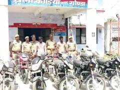 Gonda News: पुलिस के साथ मुठभेड़ में तीन बदमाश गिरफ्तार, चोरी की 10 मोटर साइकिल और अवैध तमंचा बरामद