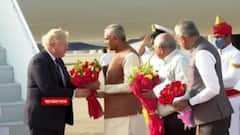 Boris Johnson: মোদির রাজ্য দিয়ে ভারত সফর শুরু বরিস জনসনের, কাল দিল্লিতে প্রধানমন্ত্রীর সঙ্গে বৈঠক।Bangla News