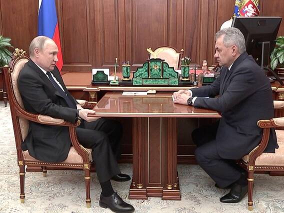 Russia-Ukraine War: रूस और यूक्रेन के बीच जल्द खत्म हो सकती है जंग? जानिए क्या है वजह Russia-Ukraine War: रूस और यूक्रेन के बीच जल्द खत्म हो सकती है जंग? जानिए क्या है वजह