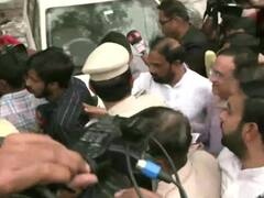 Jahangirpuri Demolition: जहांगीरपुरी में धरने पर बैठे कांग्रेसी नेताओं को हटाया, अजय माकन बोले- गरीबों को किया जा रहा प्रताड़ित