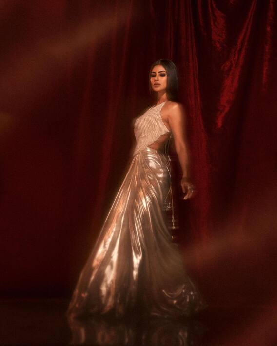 Then came the sizzling look of Mouni Rai, the sensation of wearing a halter neck dress.