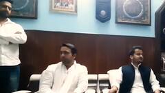 Bulandshahr में रफ्तार का कहर, ट्रक के पलटने के बाद लगी भीषण आग । Hindi News