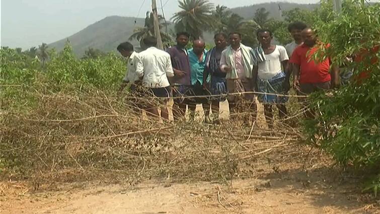 Lockdown imposed due to superstition in a village in Andhra Pradesh ANN आंध्र प्रदेश: अंधविश्वास के चलते गांव वालों ने खुद ही घोषित कर दिया लॉकडाउन