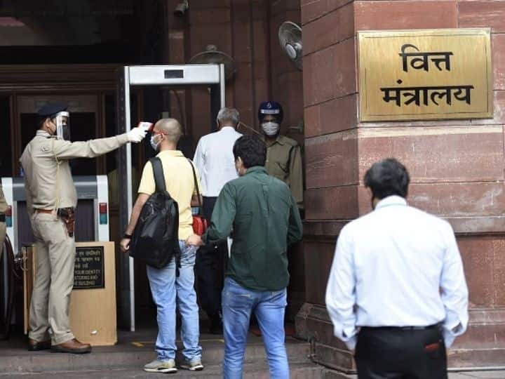 Disinvestment Policy: Govt Bars Public Sector Firms From Buying State-Owned Companies Disinvestment Policy: Govt Bars Public Sector Firms From Buying State-Owned Companies