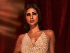 Mouni Roy Photos: యష్ బ్యూటీ మౌనీ మెరుపుల్