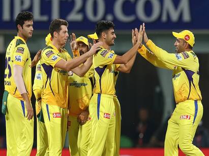 Mumbai indians openers rohit sharma and ishan kishan dismissed for duck out MIvCSK: அடுத்தடுத்து விக்கெட்... தரமான பவுலிங்... ஆர்ப்பரிக்கும் சிஎஸ்கே... தடுமாறும் மும்பை