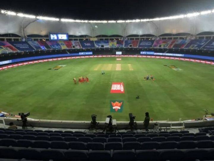 तर अशाप्रकारे अखेरच्या षटकात मनोरंजन करण्यात सर्वात अव्वल स्थानी असणाऱ्या फलंदाजामध्ये धोनी अव्वल स्थानी आहे.