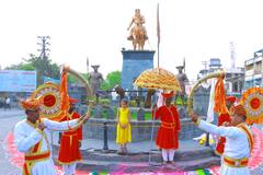 PHOTO : वाजतगाजत निघाली ग्रंथदिडी, उदगीरमध्ये सारस्वतांचा मेळा