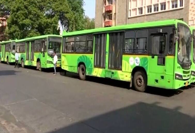 Pune PMPML Bus News private Bus Contractor strike in pune Pune : पुणेकरांसाठी महत्वाचं! पीएमपीएमएलच्या ठेकेदारांनी बस वाहतूक अचानक थांबवली, प्रवाशांना फटका