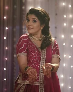 Mukta Barve : ‘व्हायरस परत आलाय!!!’ मुक्ता बर्वेची पोस्ट सोशल मीडियावर चर्चेत!