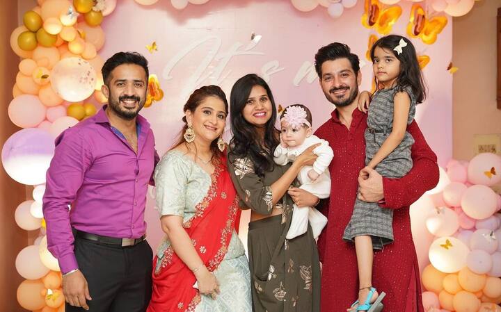 రవి కుటుంబంతో అలీ రెజా ఫ్యామిలీ -Image credit:AliReza/Instagram