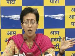 Delhi News: आप ने दिल्ली के एलजी पर संवैधानिक व्यवस्था बिगाड़ने का लगाया आरोप, आतिशी ने कहा- पुलिस व्यवस्था को सुधारें